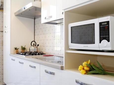 Cucinare con il forno a microonde fa male alla salute?